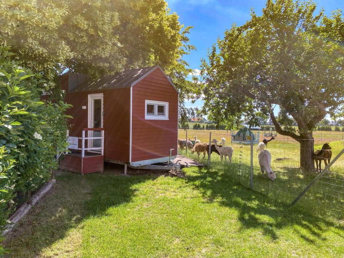Вилла Tiny House Auf Der Alpaka Farm Rubkow Экстерьер фото
