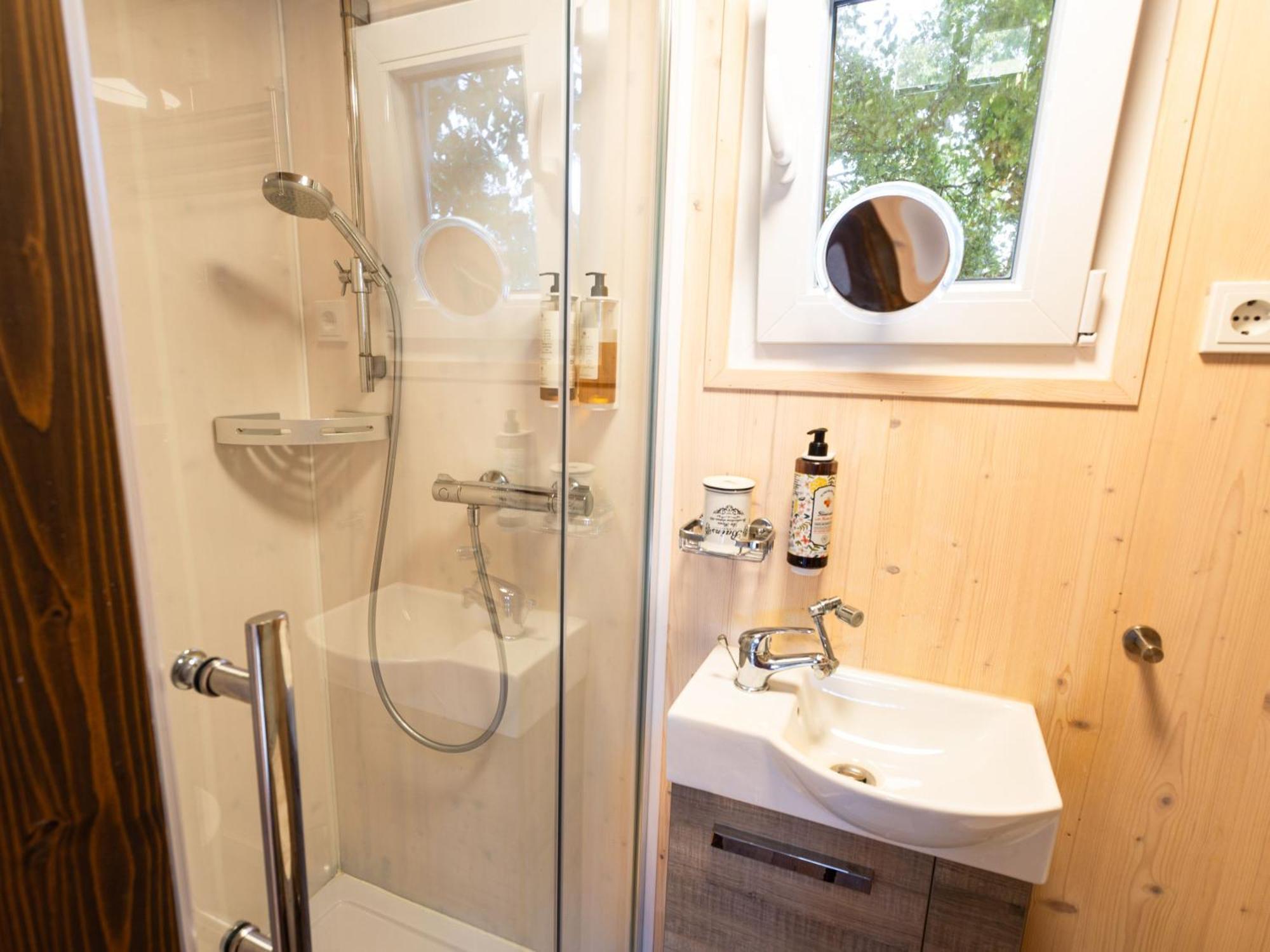 Вилла Tiny House Auf Der Alpaka Farm Rubkow Экстерьер фото